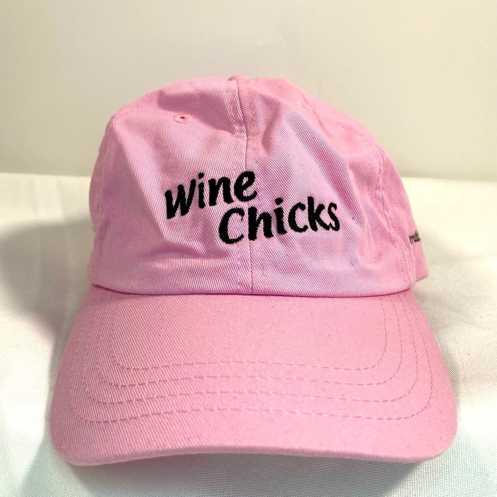 🌿Hat Wine Chicks woman’s pink ball cap. I promise to sip all my wine. OS
